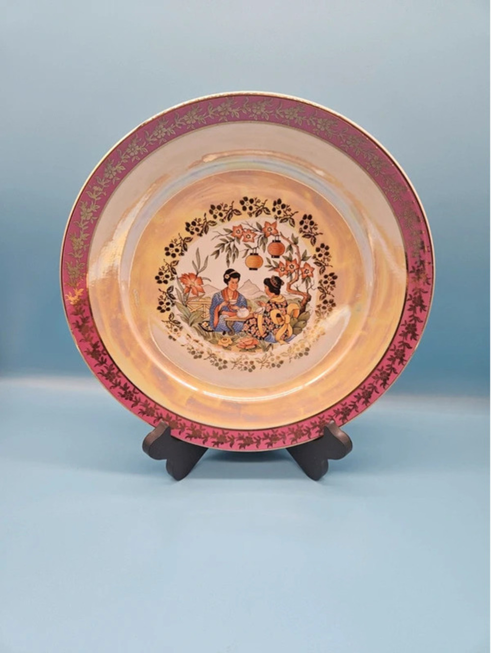 10.75” SEP Porcelain Decorative Plate – Pink & Gold Border